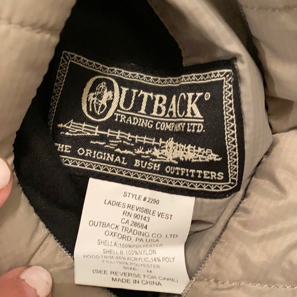 Outback reversible vest size Med - Picture 3 of 10